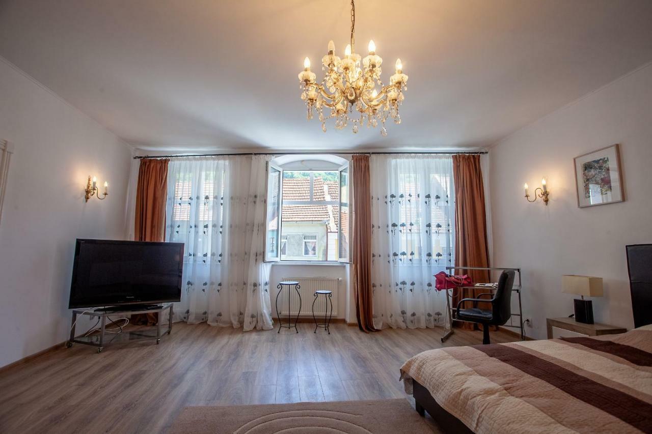 براشوف Kostas Apartments المظهر الخارجي الصورة